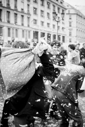 Pillow Fight 